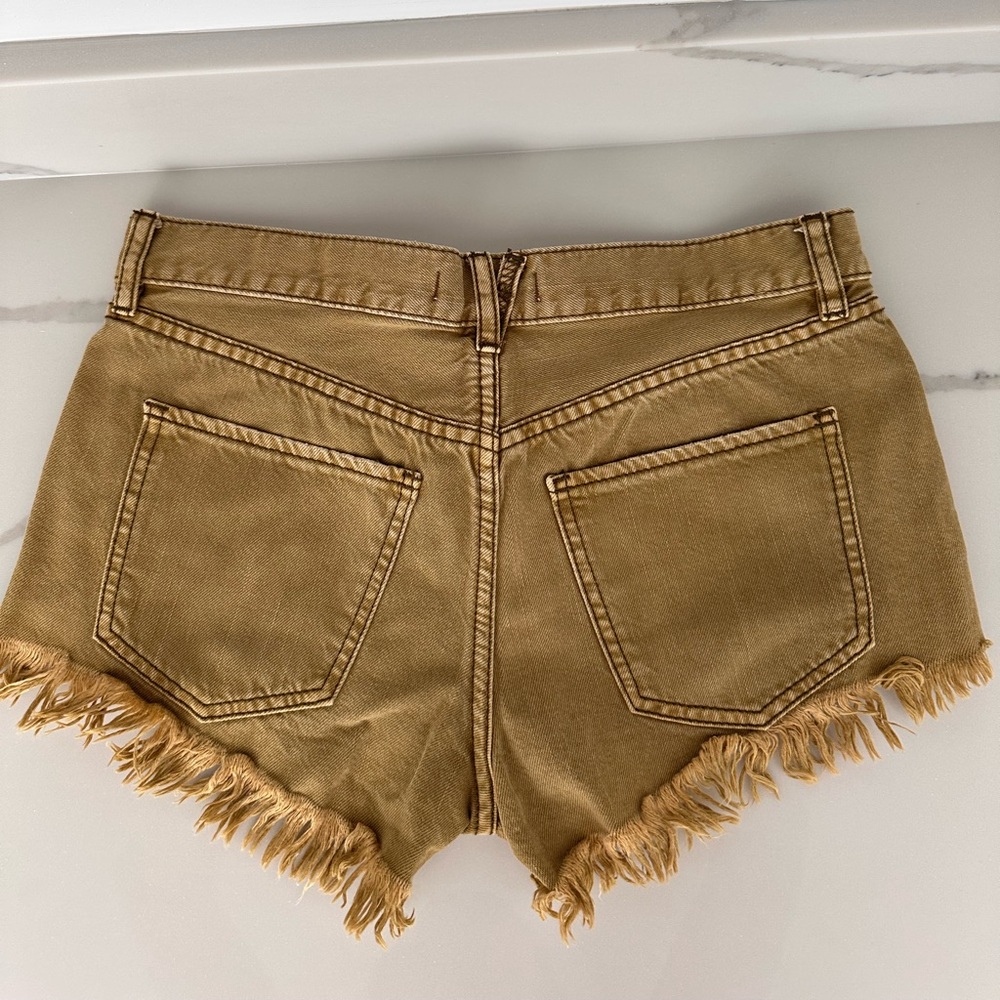Free People shorts - Picture 2 of 3